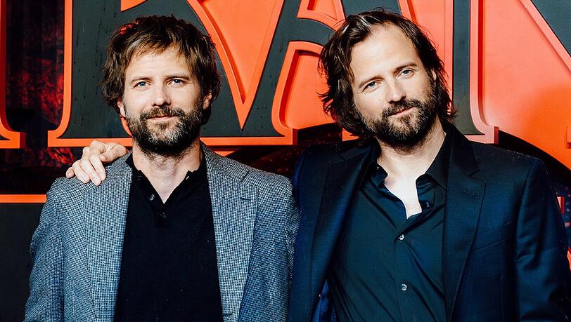 Matt (r.) und Ross Duffer bei der Premiere der fünften "Stranger Things"-Staffel in London.
