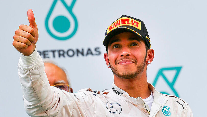 Lewis Hamilton will weiterhin im Mercedes auf Titeljagd gehen. Lewis Hamilton will weiterhin im Mercedes auf Titeljagd gehen.