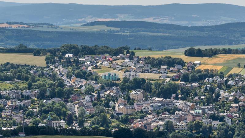 Blick auf die Große Kreisstadt im sächsischen Erzgebirgskreis. Blick auf die Große Kreisstadt im sächsischen Erzgebirgskreis.