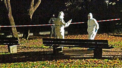 Spurensicherung sichert möglichen Tatort ab: Am Sonntagmorgen wurde eine Leiche in Neuperlach entdeckt.