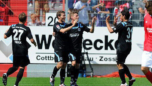 Vier Löwen, zwei in der Elf des Tages. Benny Lauth (2.v.l) und Kevin Volland (r.) Vier Löwen, zwei in der Elf des Tages. Benny Lauth (2.v.l) und Kevin Volland (r.)