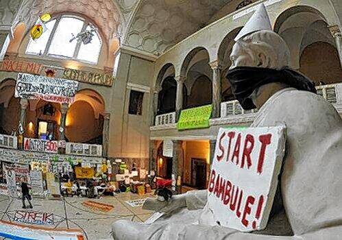 Protest im Lichthof der Ludwig-Maximilians-Universität.