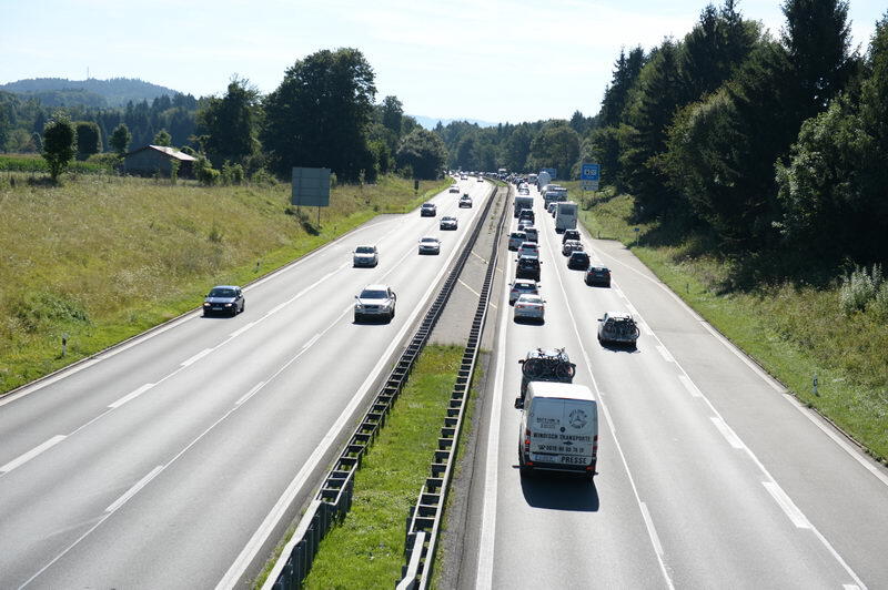 Die Bilder von der Blechlawine auf der A8