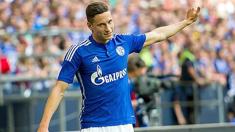 Julian Draxlers Berater hat den Wechsel seines Schützlings von Schalke nach Wolfsburg gegenüber "Sport1" bestätigt. Draxler erhält einen Vertrag bis 2020.