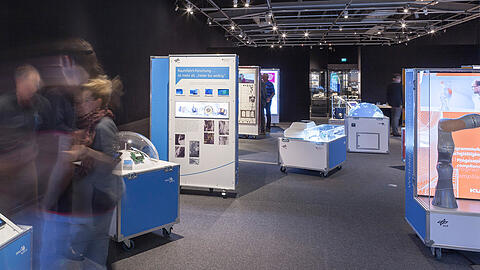 Die Ausstellung zeigt auch Solarpaneele, die auf Weltraumforschung basieren.