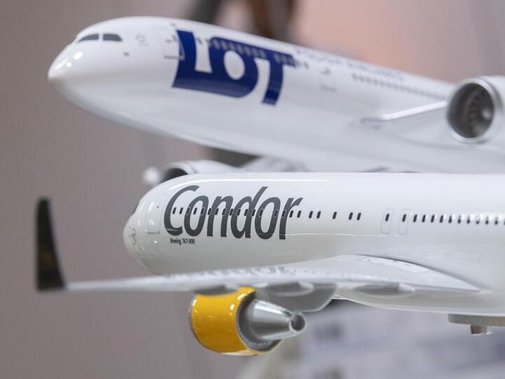 Modellflugzeuge von LOT und Condor. Das Bundeskartellamt gibt grünes Licht für die Übernahme.