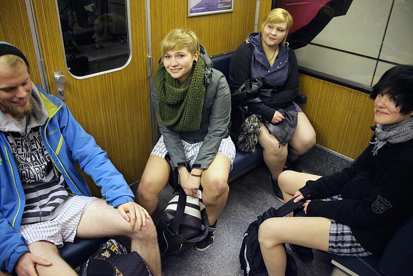 So macht U-Bahn fahren Spaß. Die Bilder vom Unterhosen-Flashmob in München.