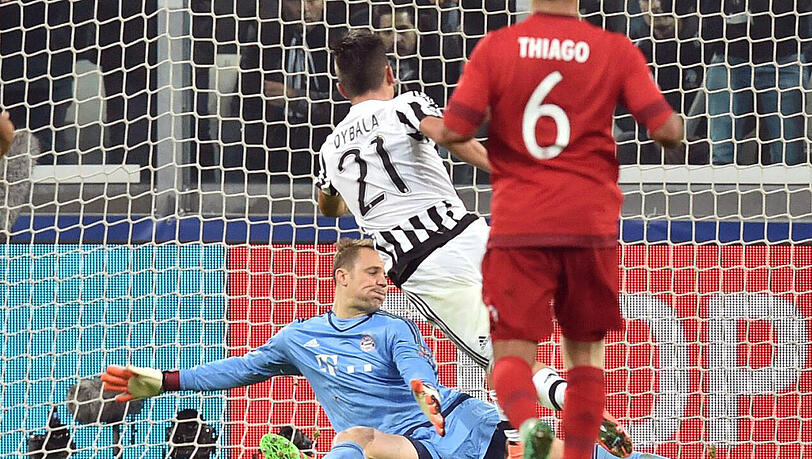 Manuel Neuer: Note 3. Der Gegenüber von Torwart-Legende Gigi Buffon. Der Mann war beschäftigt. Neuer nicht. Bis Mitte der zweiten Hälfte. Chancenlos bei den Gegentoren. Manuel Neuer: Note 3. Der Gegenüber von Torwart-Legende Gigi Buffon. Der Mann war beschäftigt. Neuer nicht. Bis Mitte der zweiten Hälfte. Chancenlos bei den Gegentoren.