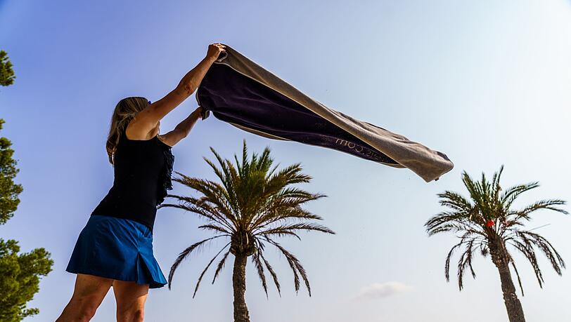Zuschuss für die schönsten Wochen des Jahres - viele können sich im Sommer über ein Urlaubsgeld freuen (Symbolbild) Zuschuss für die schönsten Wochen des Jahres - viele können sich im Sommer über ein Urlaubsgeld freuen (Symbolbild)