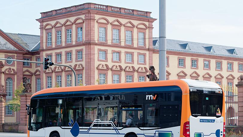 Mannheim z&auml;hlt mit Freiburg und Karlsruhe zu den Spitzenreitern bei der Umstellung auf batteriebetriebene Elektrobusse. (Archivbild)