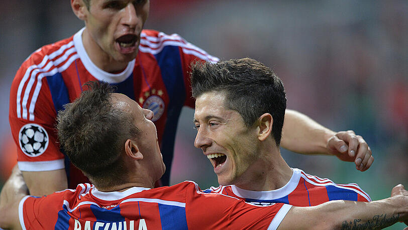 Die Jubel-Bayern: Thomas Müller, Mario Götze und Robert Lewandowski. Die Jubel-Bayern: Thomas Müller, Mario Götze und Robert Lewandowski.