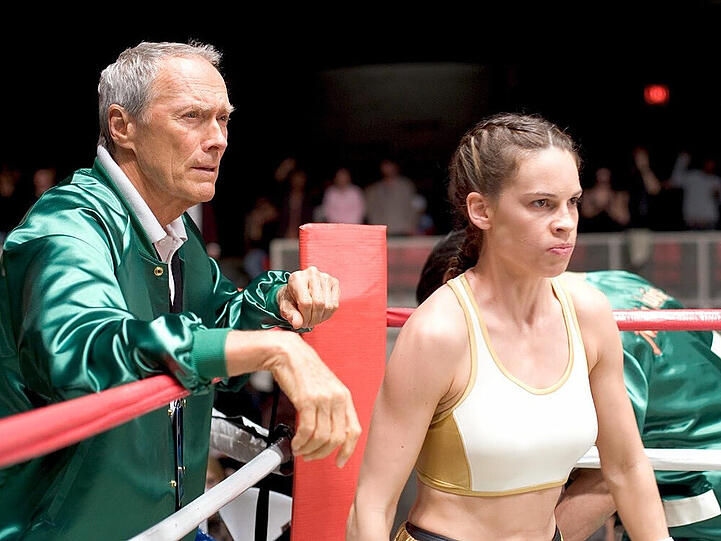 Sein Film "Million Dollar Baby" (2004), bei dem er Regie führte und die Hauptrolle spielte, räumte bei den Oscars vier Auszeichnungen ab.