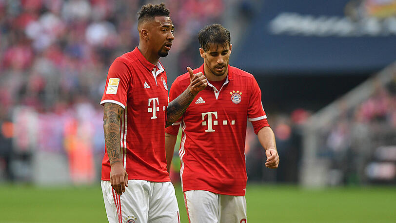 Fallen gegen Paderborn aus: Jerome Boateng und Javi Martinez.