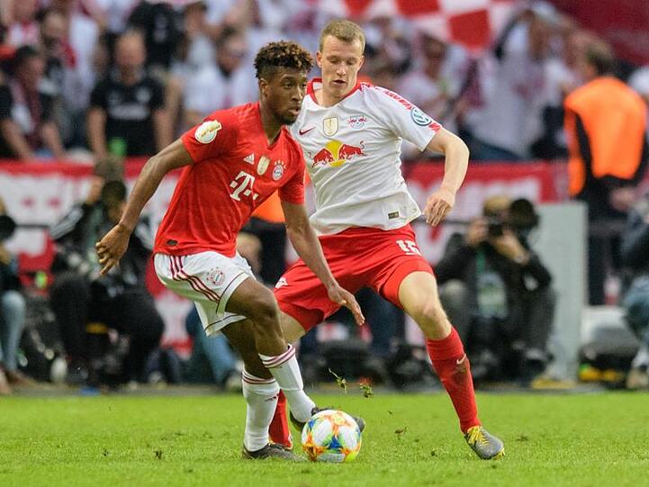 Könnten wieder aufeinandertreffen: Kingsley Coman vom FC Bayern München (l) und Leipzigs Lukas Klostermann.