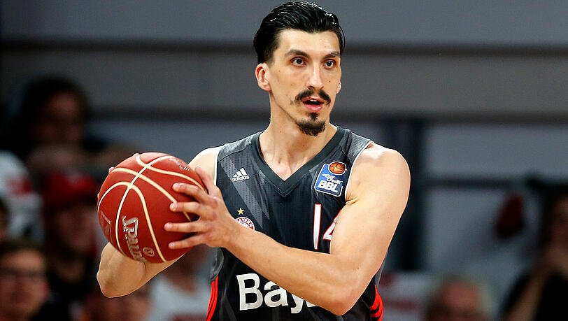Nihad Djedovic könnte am Samstag zum Rekordspieler werden. Nihad Djedovic könnte am Samstag zum Rekordspieler werden.