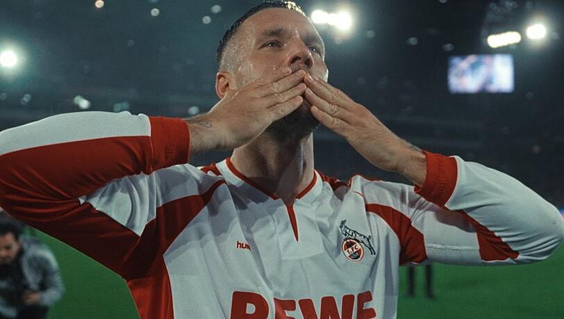 In Köln wird Lukas Podolski noch immer als "Prinz Poldi" in Ehren gehalten.