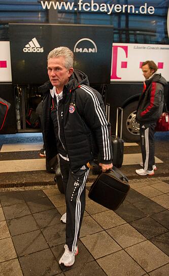Der FC Bayern vor dem Abflug ins Trainingslager nach Doha.