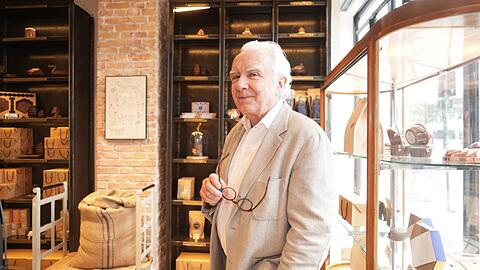 Alain Ducasse will in der Münchner Manufaktur regelmäßig nach dem Rechten sehen.