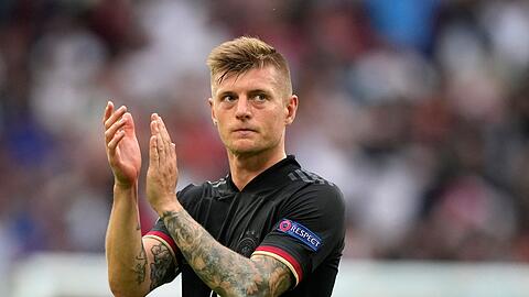 Podcast-Mikro statt DFB-Dress: Toni Kroos plaudert über die Ibiza-Affäre vom FC Bayern