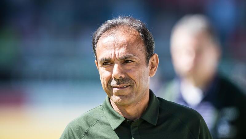 St. Paulis Trainer Jos Luhukay. Foto: Christoph Schmidt/Archivbild St. Paulis Trainer Jos Luhukay. Foto: Christoph Schmidt/Archivbild