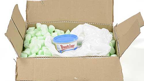 Großer Auftritt für einen kleinen Becher Senf: Die 200-Milliliter-Packung kostet bei Amazon 36 Cent und wird in einem überdimensioniertem Karton geliefert. Großer Auftritt für einen kleinen Becher Senf: Die 200-Milliliter-Packung kostet bei Amazon 36 Cent und wird in einem überdimensioniertem Karton geliefert.