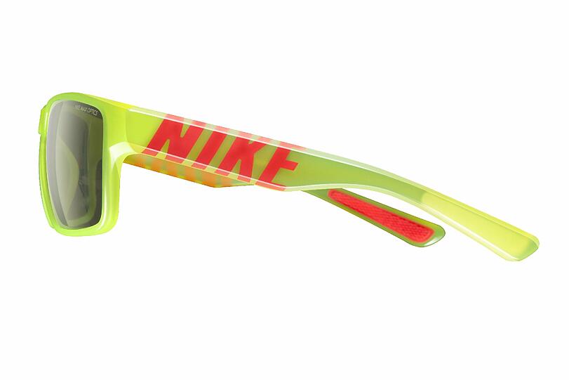 Bilder von der sportlichen Nike Vision Mojo im Soccer Design. Die AZ verlost ein Exemplar.