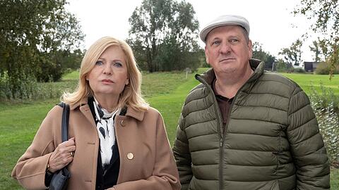 "Die Kanzlei: Ein schwerer Schlag": Isabel von Brede (Sabine Postel) vertritt Richter Greinert (Thomas Kügel).