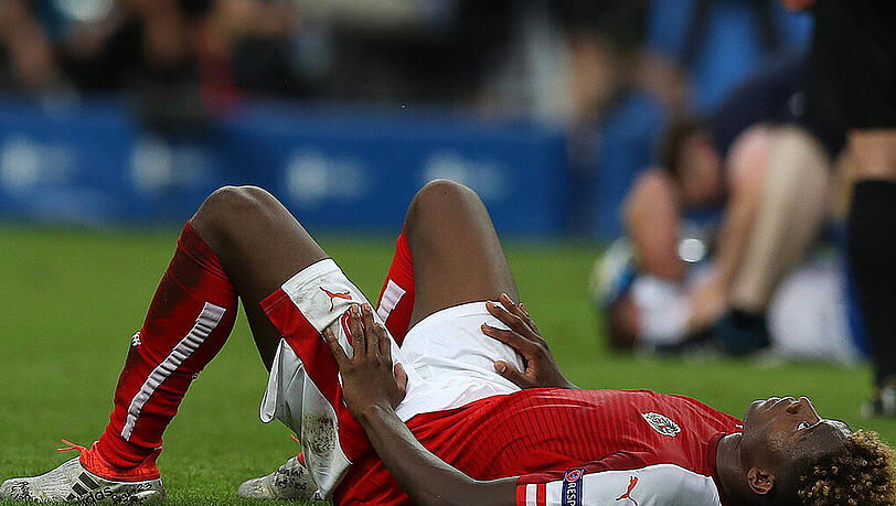 Am Boden nach einer enttäuschenden EM: Bayern-Star David Alaba nach dem Ausscheiden Österreichs im letzten Gruppenspiel gegen Island.