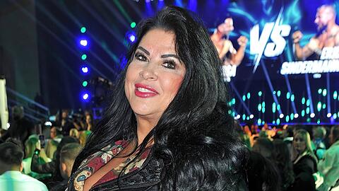 Iris Klein hat nicht nur einen neuen Nachnamen, sie hat sich auch beim Beauty-Doc aufhübschen lassen.