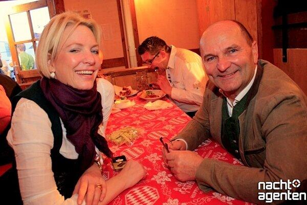 Dirndl, Lederhosen und viel Spaß: Die Party "Tracht und Pracht" am Samstag im Hippodrom auf der Theresienwiese. Mehr Bilder unter: www.nachtagenten.de.