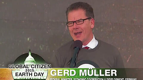 Kann noch etwas an seinem Englisch feilen: Entwicklungsminister Gerd Müller.