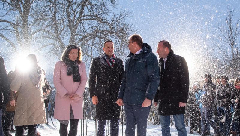 Dorothee Bar, Leo Varadkar, Alexander Dobrindt und Manfred Weber (l-r.) bei der Winterklausur der CSU-Landesgruppe. Foto: Matthias Balk Dorothee Bar, Leo Varadkar, Alexander Dobrindt und Manfred Weber (l-r.) bei der Winterklausur der CSU-Landesgruppe. Foto: Matthias Balk