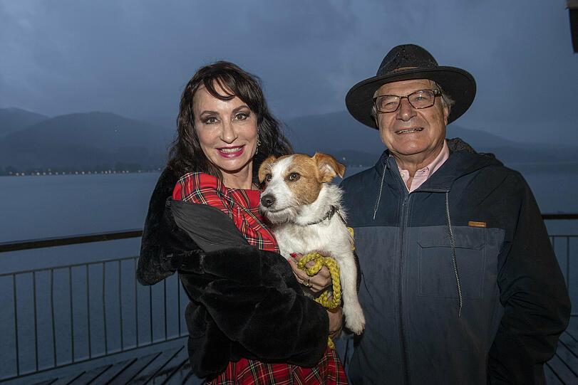 Anna Maria Kaufmann und Ehemann Prof. Eckhard Alt  mit Hund Oskar