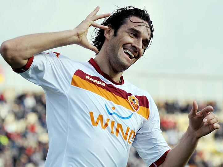 Luca Toni im Roma-Trikot