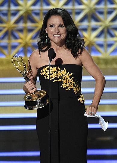 Julia Louis-Dreyfus bekam die Auszeichnung als beste Hauptdarstellerin in einer Comedy-Serie für "Veep"