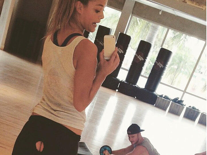 Nina Agdal zeigte im Fitnesstudio mehr als beabsichtigt