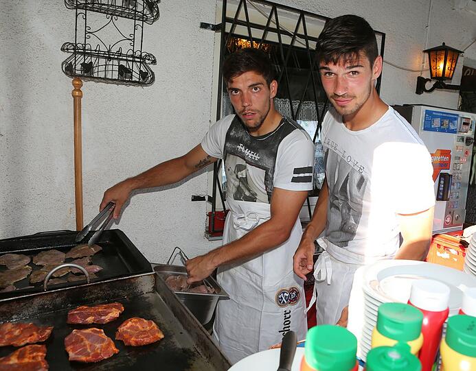 Die Bilder vom Grillfest beim TSV 1860.