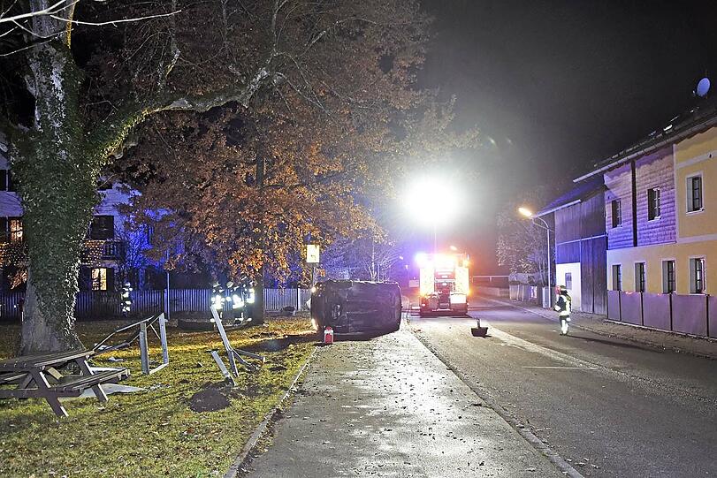 Der Fahrer verhielt sich Anwohnern gegebüber auffällig.