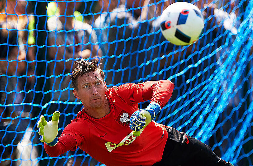 Przemyslaw Tyton steht in Frankreich nicht im Tor der polnischen Nationalelf: Trainer Adam Nawalka strich den Keeper vom Bundesliga-Absteiger VfB Stuttgart aus dem Aufgebot.