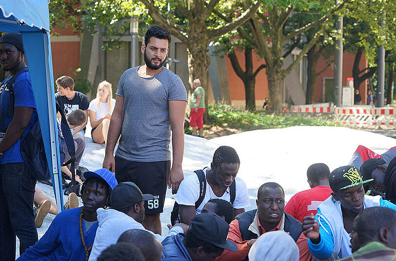 Seit Mittwochabend besetzen etwa 60 Flüchtlinge den Sendlinger-Tor-Platz. Die Bilder.