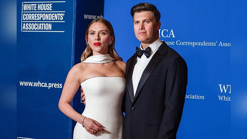 Scarlett Johansson und Colin Jost beim traditionellen Presse-Dinner im Weißen Haus. Scarlett Johansson und Colin Jost beim traditionellen Presse-Dinner im Weißen Haus.