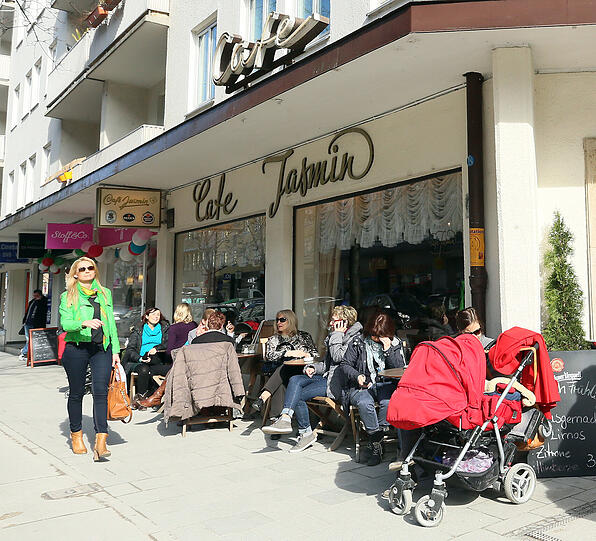 Impressionen aus der Maxvorstadt. Das Café Jasmin in der Steinheilstraße.