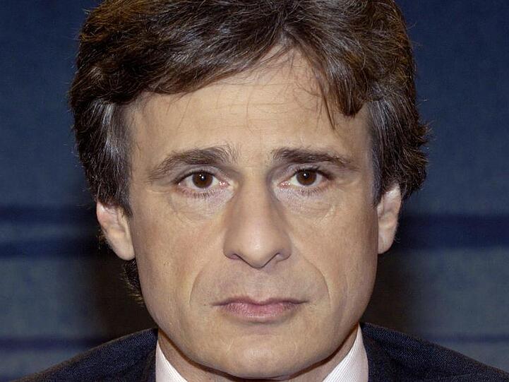 Der Virologe Alexander Kekulé bei einer Fernsehsendung. Foto: Karlheinz Schindler/dpa-Zentralbild/dpa/Archivbild