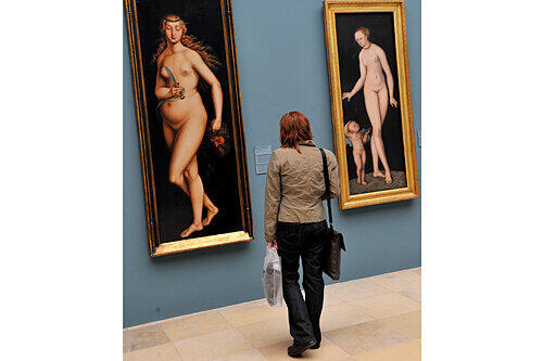Blickfang: Auch wertvolle Bilder von Lucas Cranach sind in der Ausstellung zu sehen.