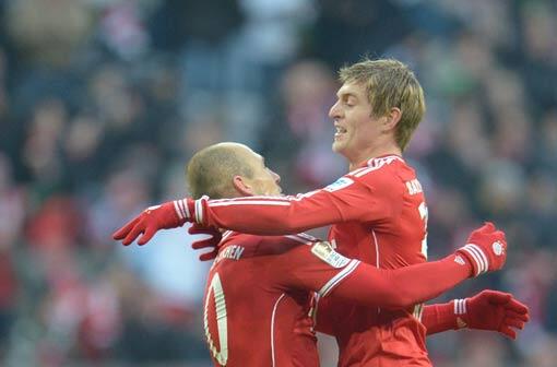 Toni Kroos: Note 3. Legte Robbens zweites Tor auf, verteilte die Bälle und sammelte viele Bälle im Mittelfeld ein. Job erledigt.
