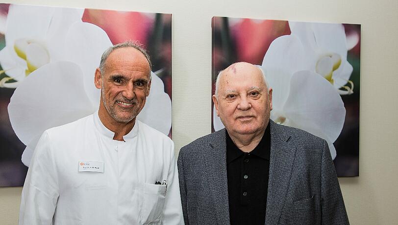 Check-up in München: Michail Gorbatschow ließ sich in der Schön Klinik München Harlaching von Professor Michael Mayer behandeln. Check-up in München: Michail Gorbatschow ließ sich in der Schön Klinik München Harlaching von Professor Michael Mayer behandeln.