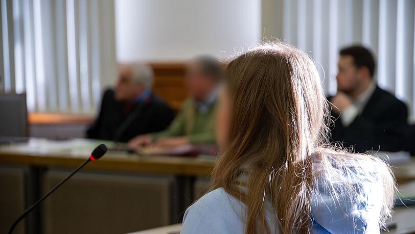 Der tragische Tod eines Buben, der von einem Baum erschlagen wurde, ist vor dem Landgericht Bamberg juristisch aufgearbeitet worden.
