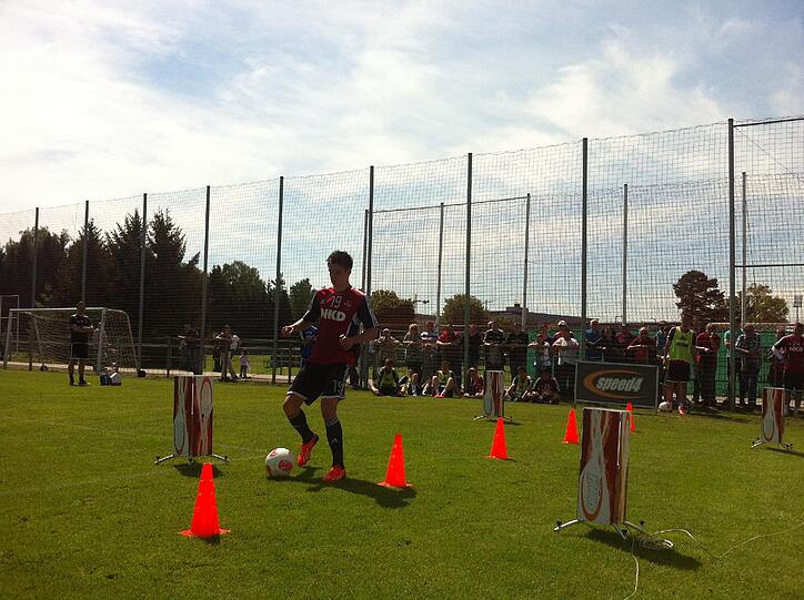 Noah Korczowski schied beim Speed-Parcours ebenso in der Vorrunde aus wie...