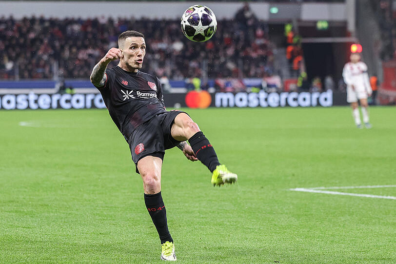 Mit vollem Einsatz: K&ouml;nnen Bayer Leverkusen und Alejandro Grimaldo den Opta-Vorhersagen trotzen?