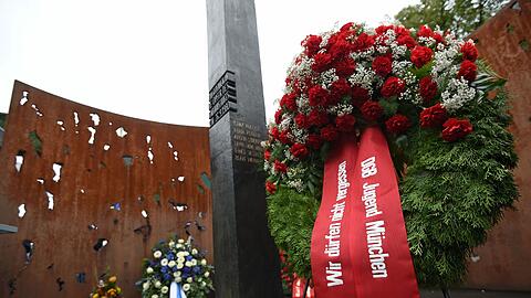 Archivfoto: Gedenken zum 35. Jahrestag des Attentats.